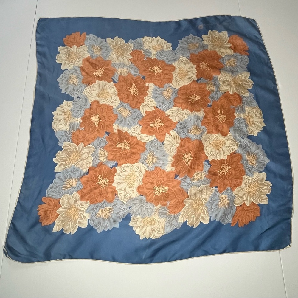 Vintage 1980's Anne Klein Signature Logo Silk Scarf Floral Hand Rolled Hem Japan - Picture 5 of 10